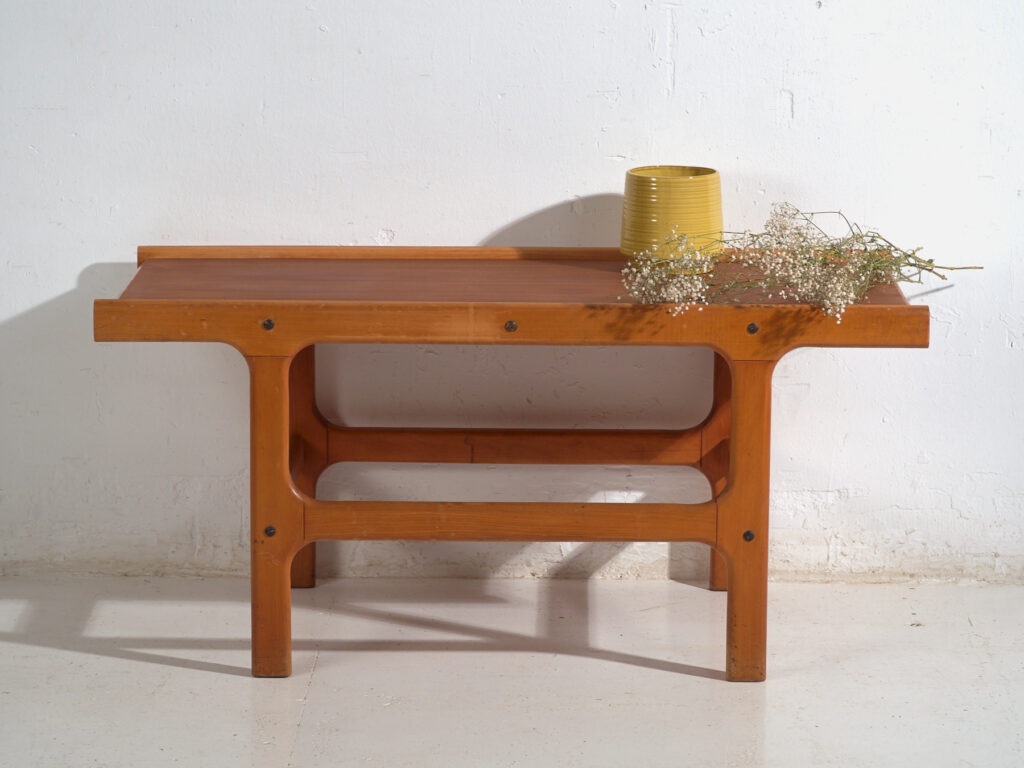 Mesa baja vintage en teca y haya estilo escandinavo – Escandinavia, circa 1960