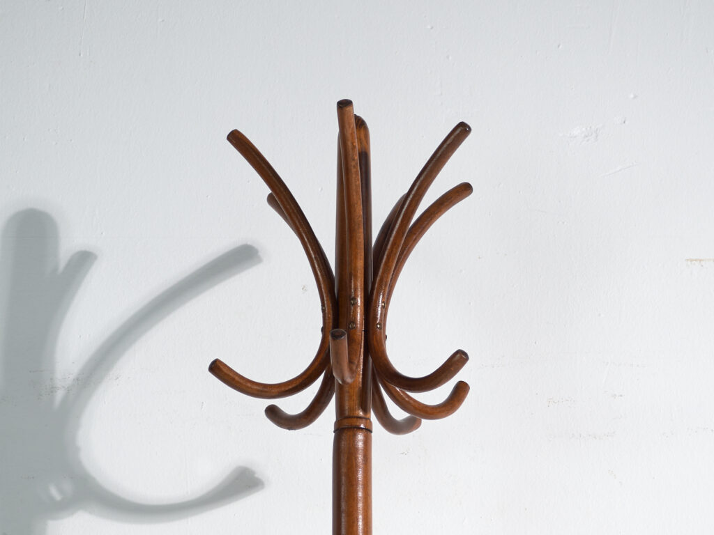 Perchero de tradición Thonet - Austria-Hungría / Bohemia, circa 1900–1915