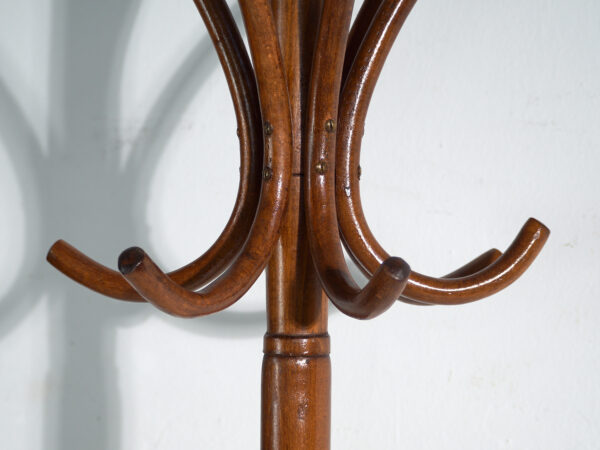 Perchero de tradición Thonet - Austria-Hungría / Bohemia, circa 1900–1915