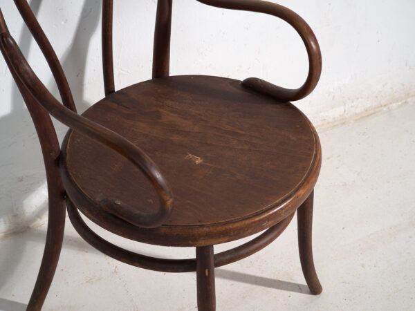 Sillón antiguo de madera curvada Thonet – Europa central, circa 1900