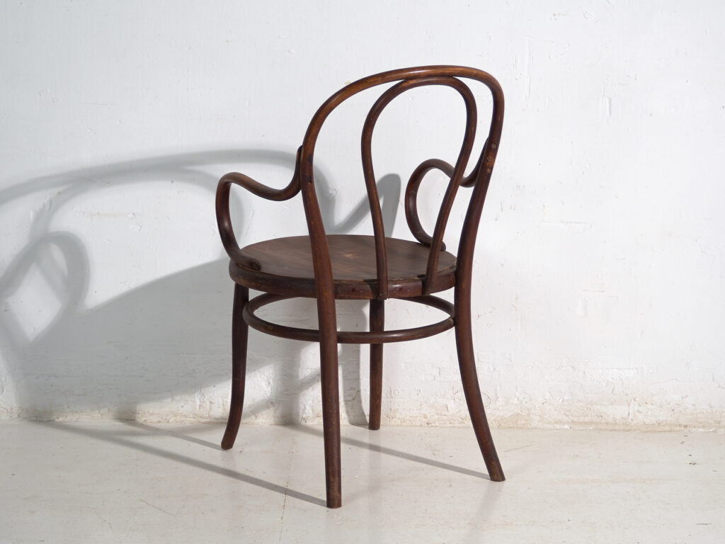 Sillón antiguo de madera curvada Thonet – Europa central, circa 1900