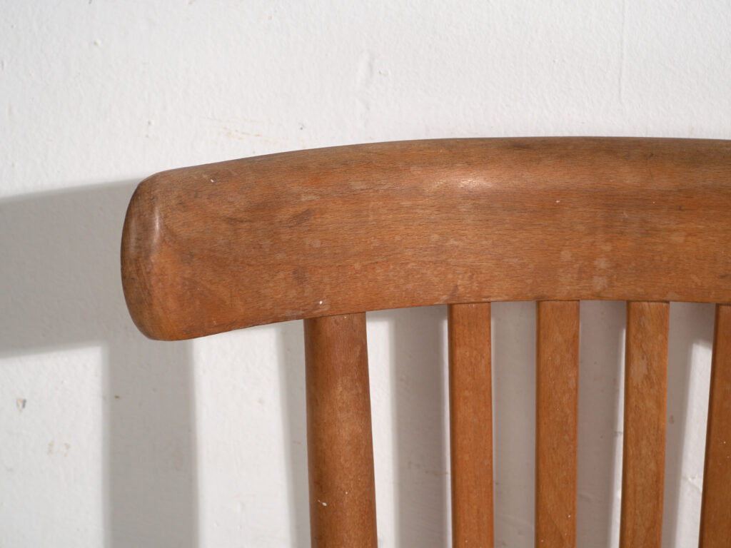 Pareja de sillas estilo Thonet de madera curvada con respaldo bajo – Centroeuropa, circa 1920