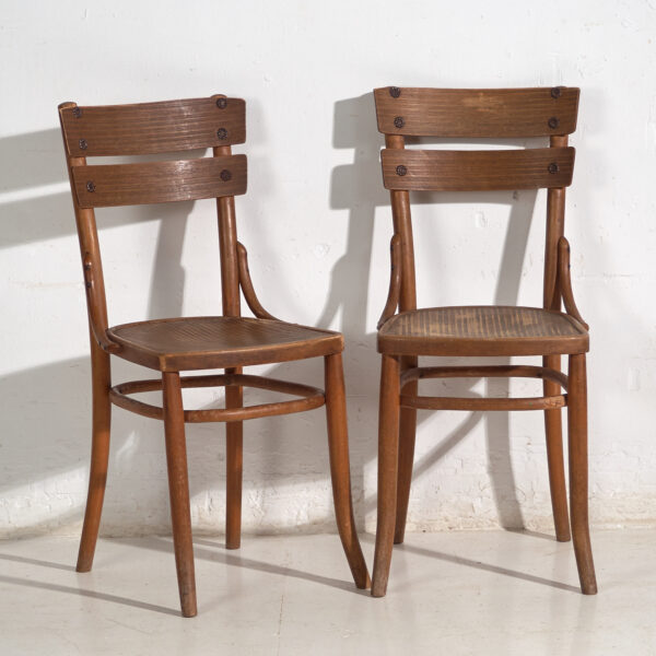 Pareja de sillas Mundus-Borlo de madera curvada – Rumanía, circa 1920
