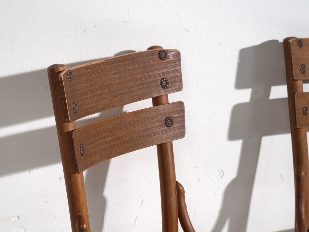Pareja de sillas Mundus-Borlo de madera curvada – Rumanía, circa 1920