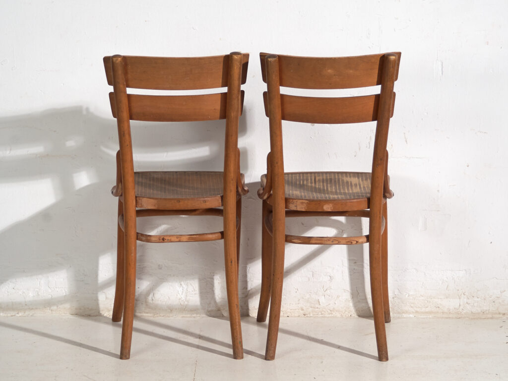 Pareja de sillas Mundus-Borlo de madera curvada – Rumanía, circa 1920