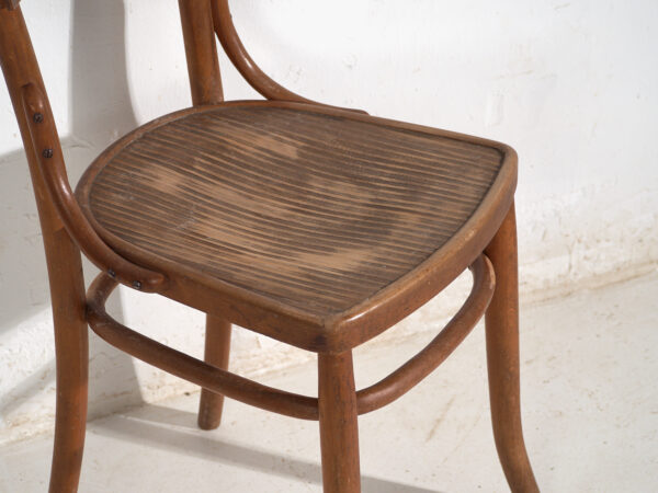 Pareja de sillas Mundus-Borlo de madera curvada – Rumanía, circa 1920