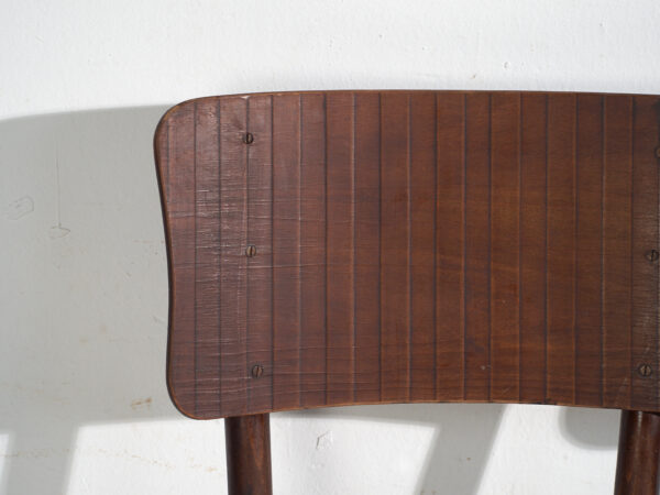 Pareja de sillas estilo Thonet de madera curvada con respaldo de tabla curva – Centroeuropa, circa 1920