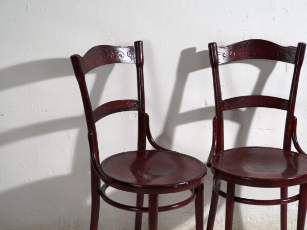 Ensemble de 4 chaises anciennes en bois courbé Thonet – Europe centrale, circa 1900