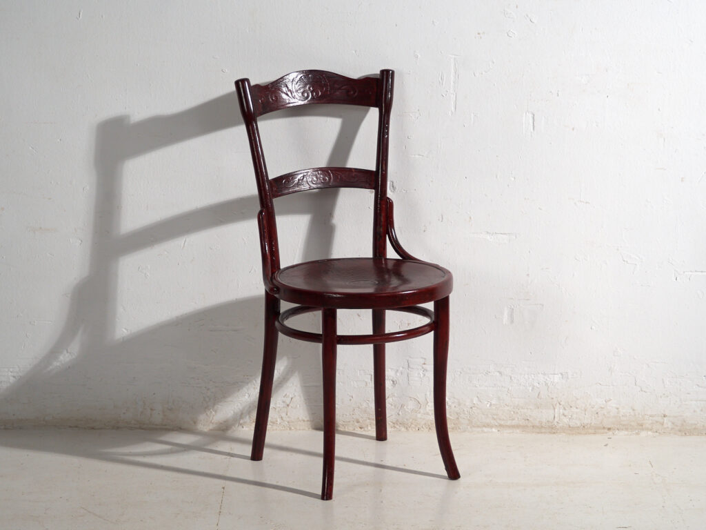 Ensemble de 4 chaises anciennes en bois courbé Thonet – Europe centrale, circa 1900