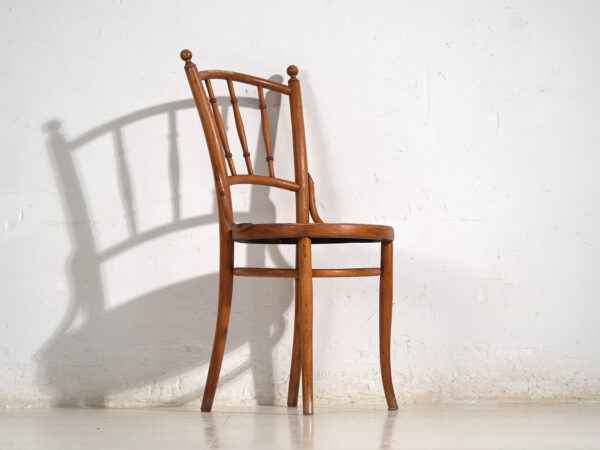 Conjunto de 2 sillas antiguas de madera curvada – Europa central, circa 1900