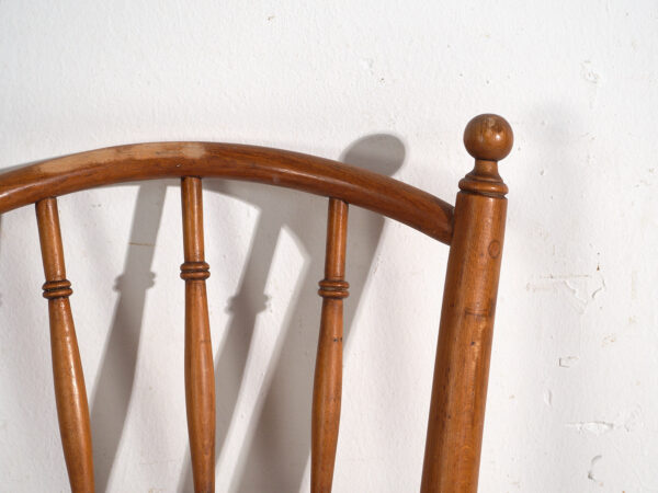 Conjunto de 2 sillas antiguas de madera curvada – Europa central, circa 1900
