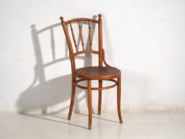 Conjunto de 2 sillas antiguas de madera curvada – Europa central, circa 1900