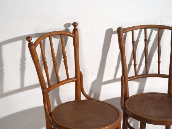 Conjunto de 4 sillas bentwood en madera curvada – Europa central, circa 1900
