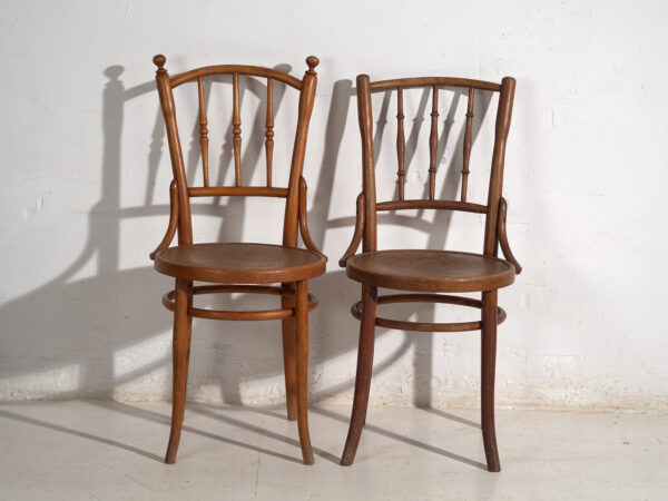 Conjunto de 4 sillas bentwood en madera curvada – Europa central, circa 1900