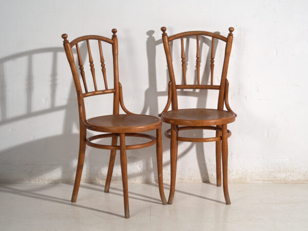 Conjunto de 4 sillas bentwood en madera curvada – Europa central, circa 1900