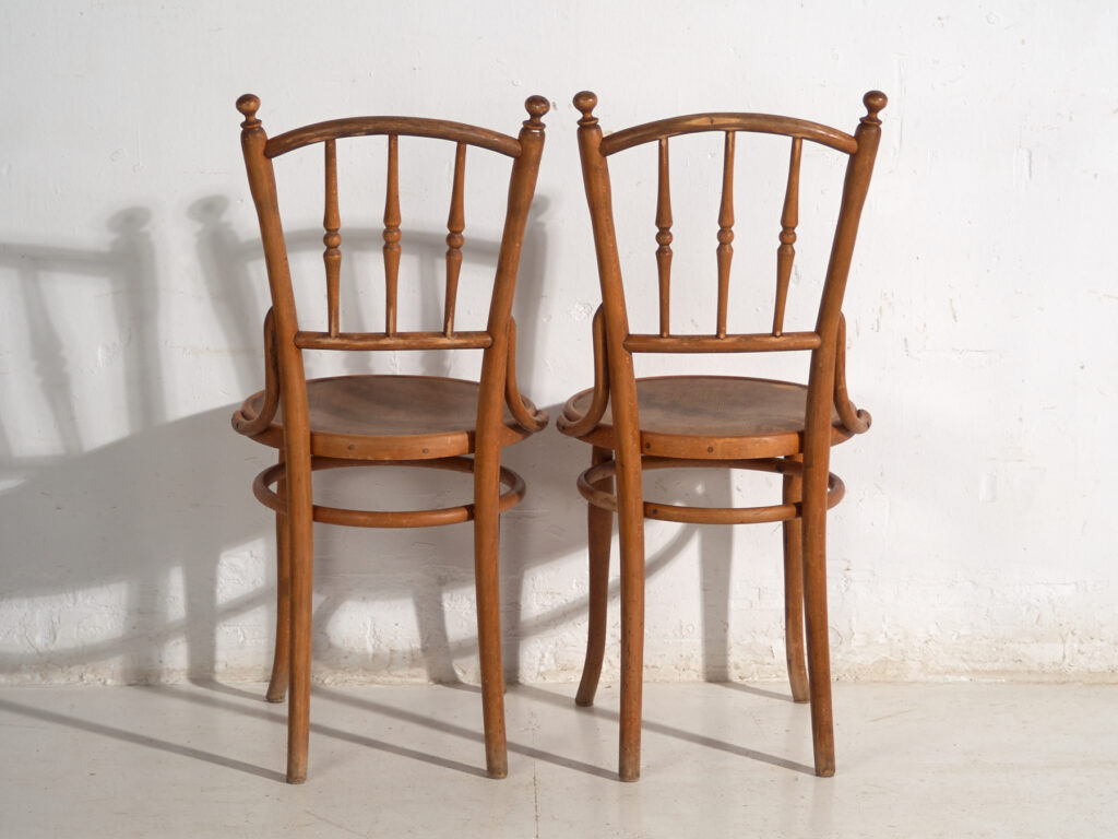 Conjunto de 4 sillas bentwood en madera curvada – Europa central, circa 1900