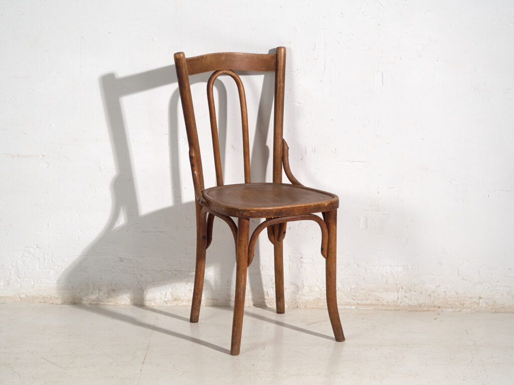 Conjunto de 6 sillas antiguas de madera curvada estilo Thonet – Europa central, circa 1900