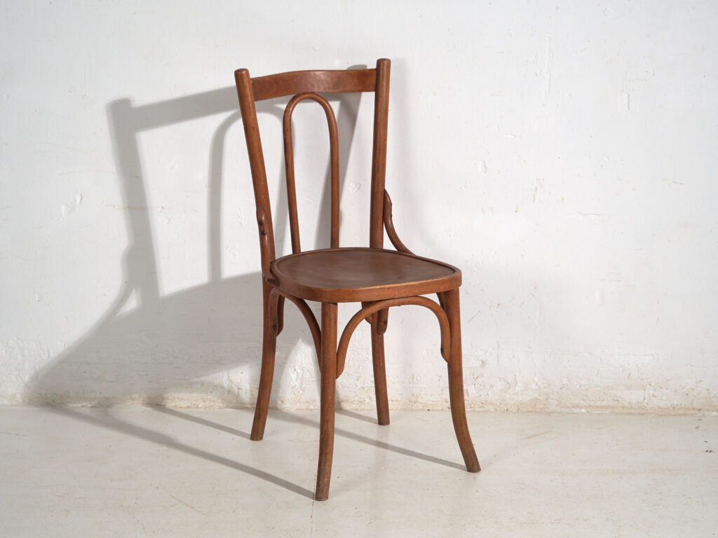 Conjunto de 6 sillas antiguas de madera curvada estilo Thonet – Europa central, circa 1900