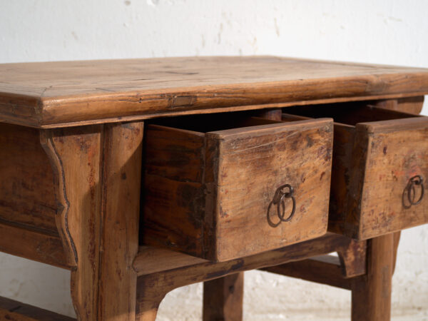 Shanxi low console in elm with drawers – China, circa 1930