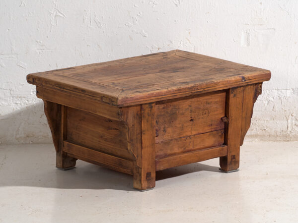 Mesa kang Shanxi en olmo con cajón – China, circa 1930