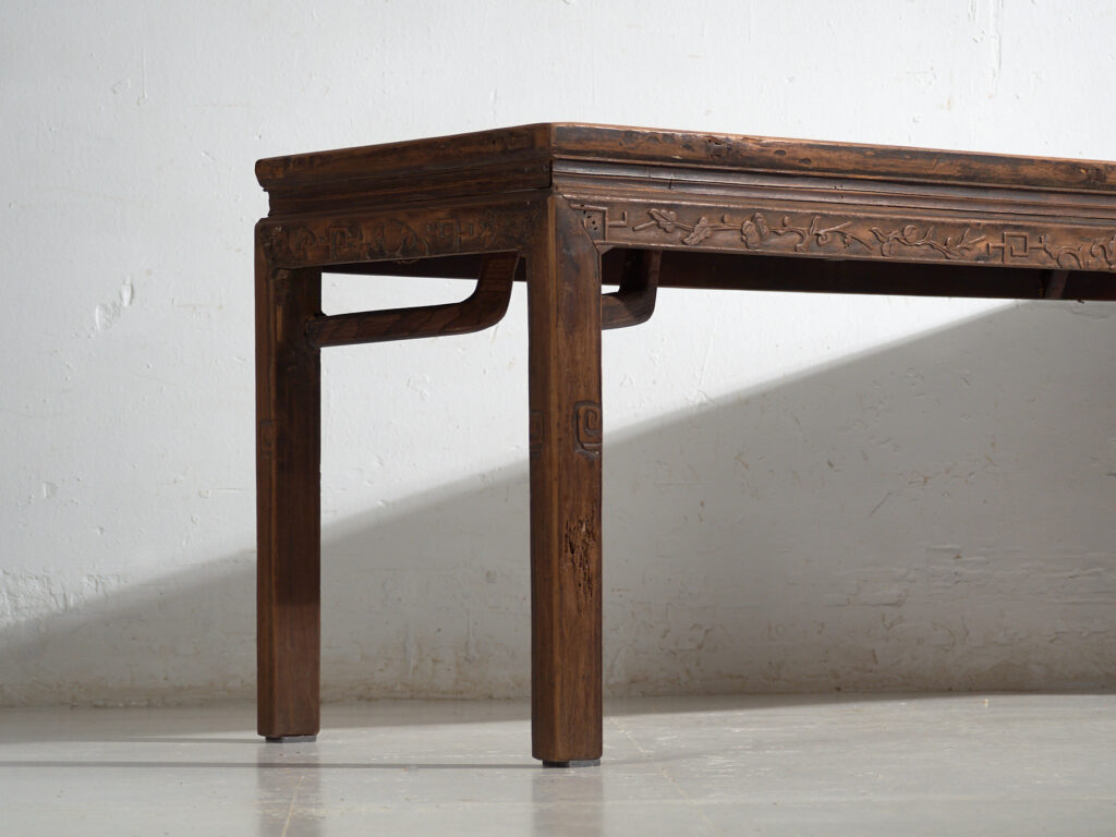Mesa banco antigua en madera de pino – China, circa 1900