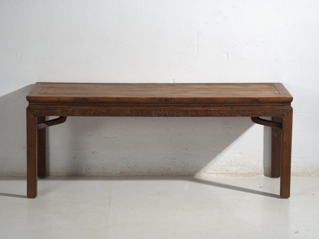 Mesa banco antigua en madera de pino – China, circa 1900