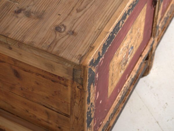 Aparador antiguo pintado en madera de pino – Shanxi, circa 1930