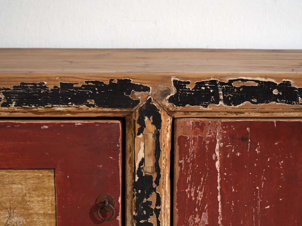 Aparador antiguo pintado en madera de pino – Shanxi, circa 1930