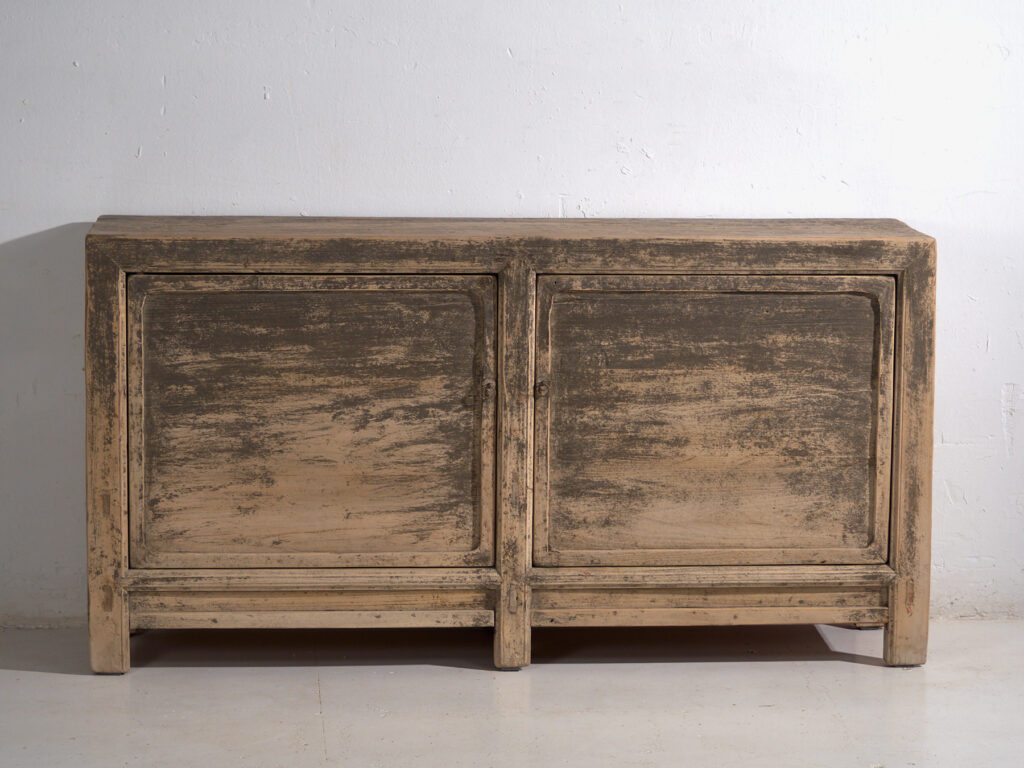 Aparador antiguo en madera de pino - China, c.1950