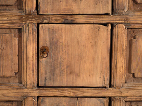 Antique tall cabinet in pine wood - Lanzhou, c.1900