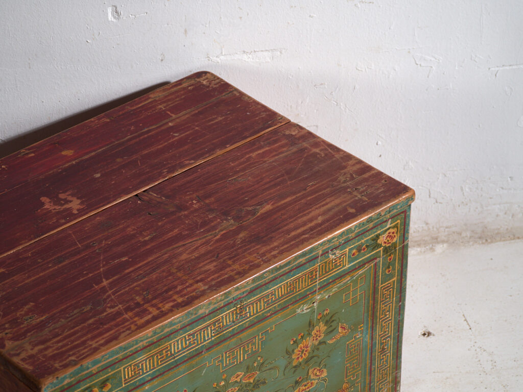 Baúl antiguo chino pintado - China, c.1900