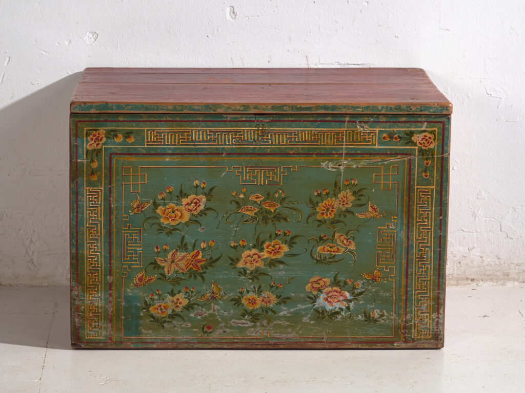 Baúl antiguo chino pintado - China, c.1900