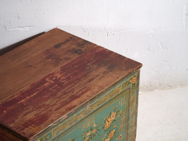 Coffre ancien chinois en bois de pin – Chine, circa 1930
