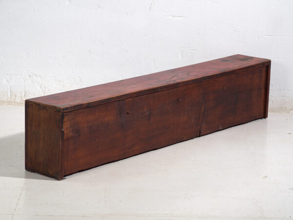 Aparador bajo antiguo en madera de pino - China, c.1930