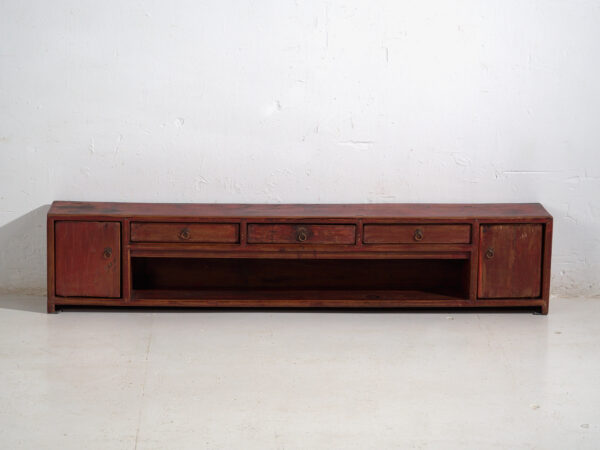 Aparador bajo antiguo en madera de pino - China, c.1930