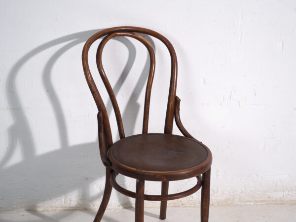 Par de sillas antiguas de madera curvada estilo Thonet – Europa central, circa 1900