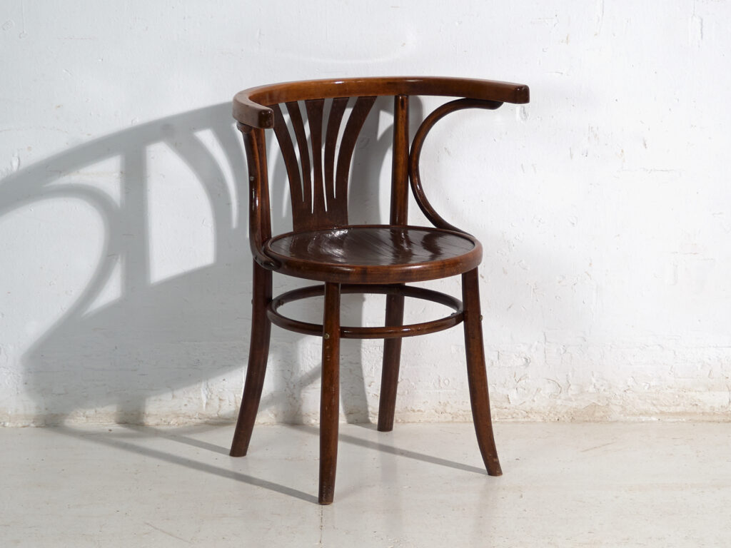 Par de sillas antiguas de madera curvada estilo Thonet – Europa central, circa 1905