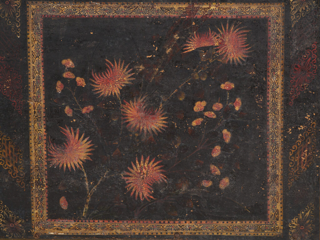 Baúl antiguo pintado en madera de pino – China, circa 1900