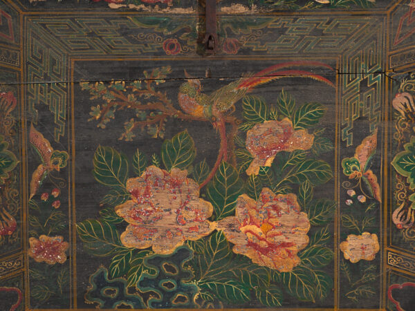 Baúl antiguo pintado en madera de pino – China, circa 1900