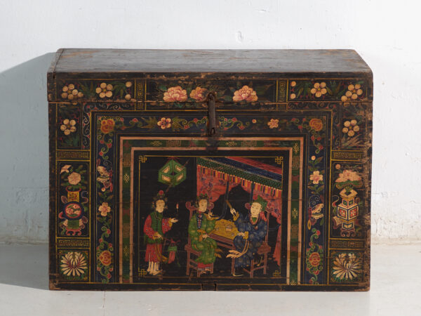Baúl antiguo pintado en madera de pino – China, circa 1900