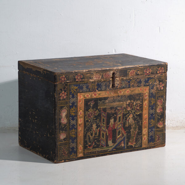 Baúl antiguo pintado en madera de pino – China, circa 1900