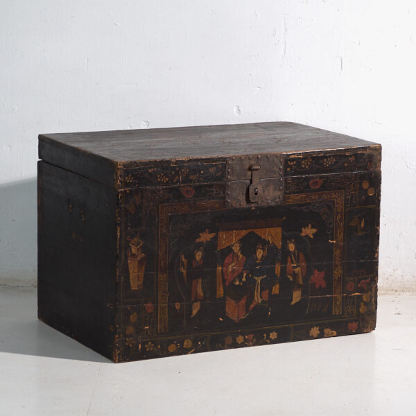 Baúl antiguo pintado en madera de pino – China, circa 1900