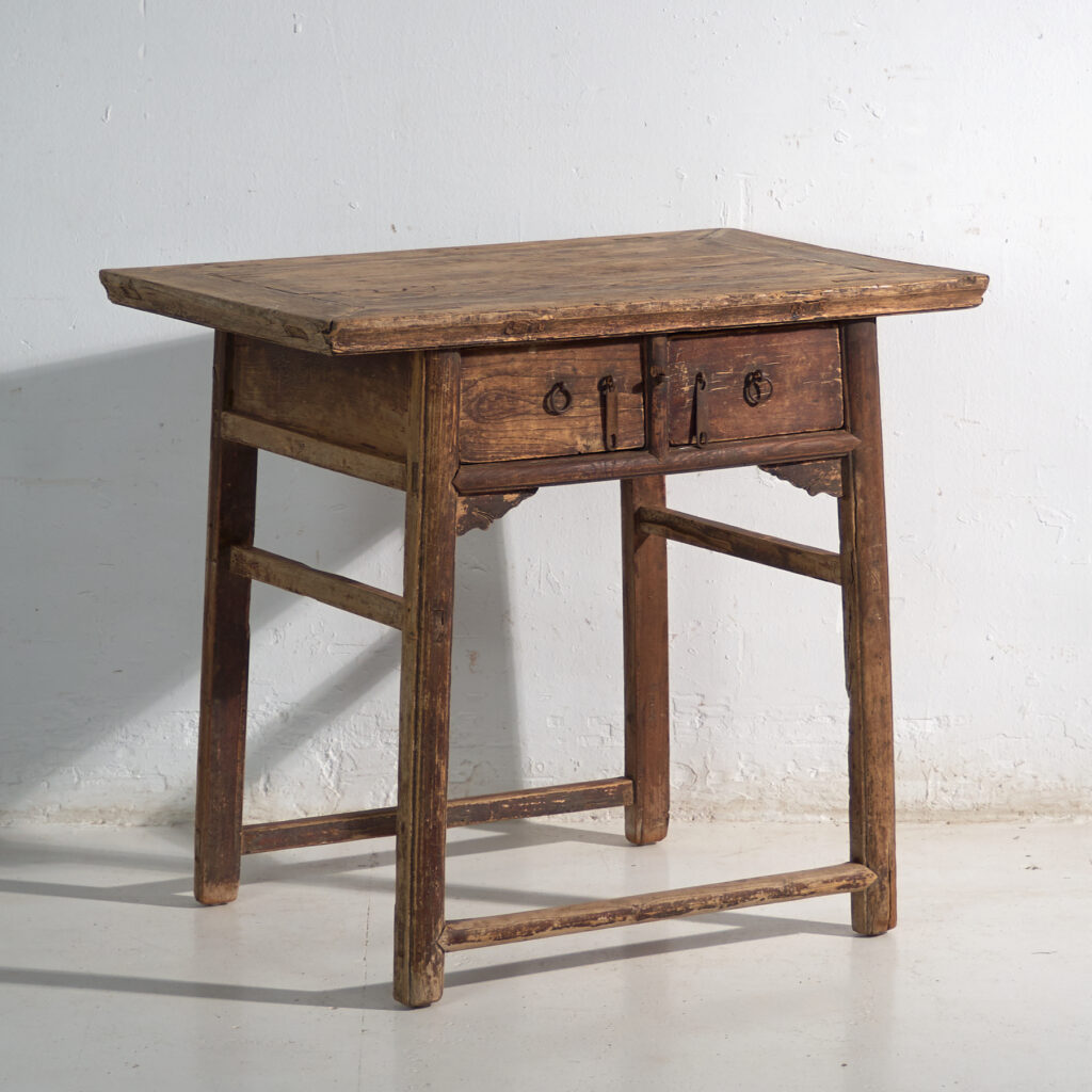 Mesa de trabajo antigua con cajones – China, circa 1900