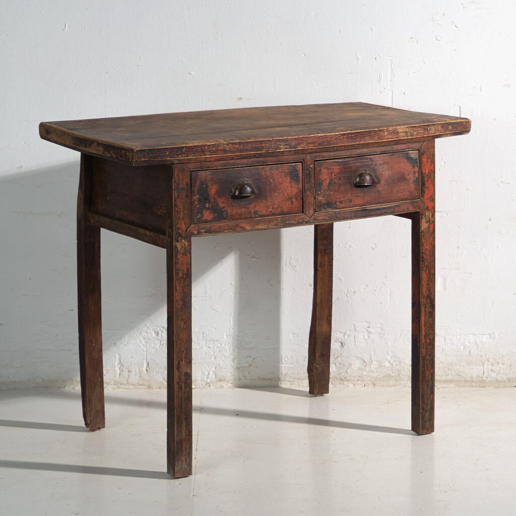 Mesa consola antigua con cajones en madera lacada – China, circa 1900