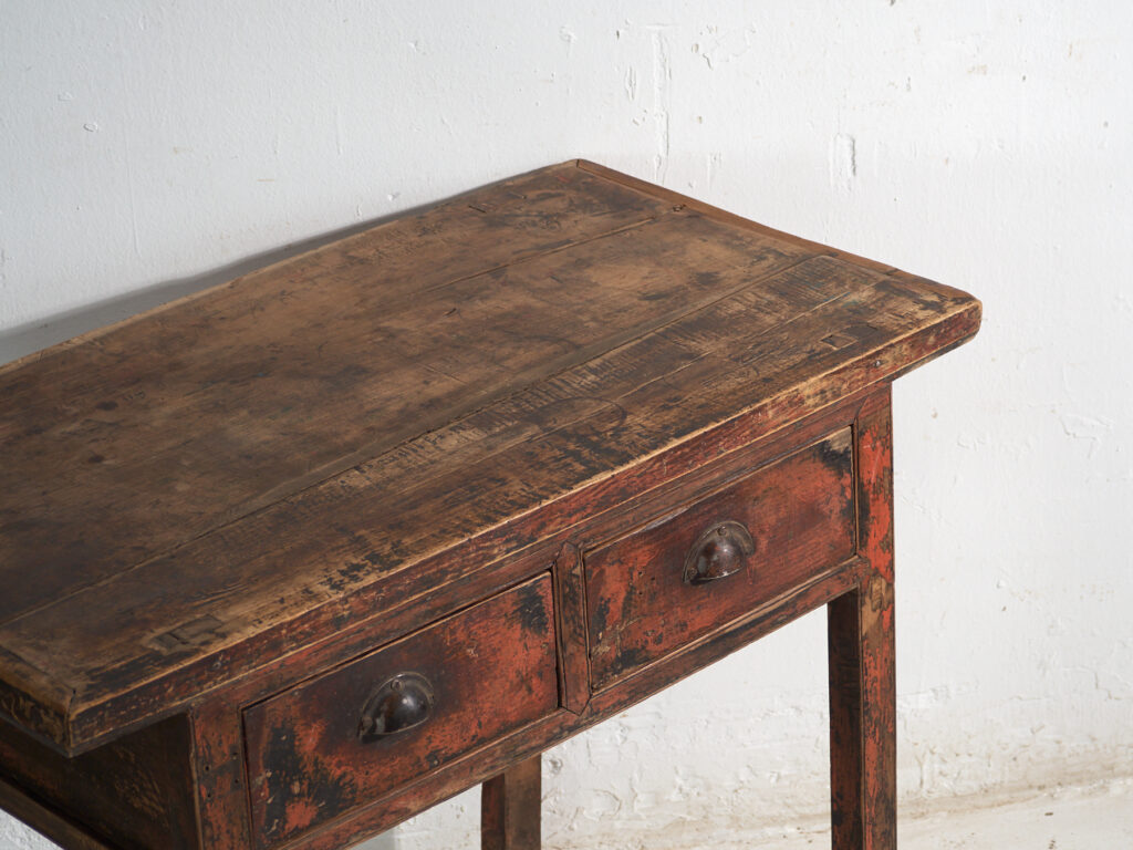 Mesa consola antigua con cajones en madera lacada – China, circa 1900