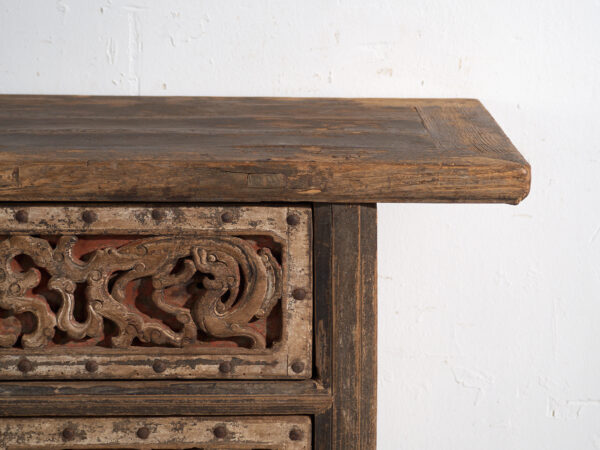 Mesa consola antigua con talla calada – China, circa 1900