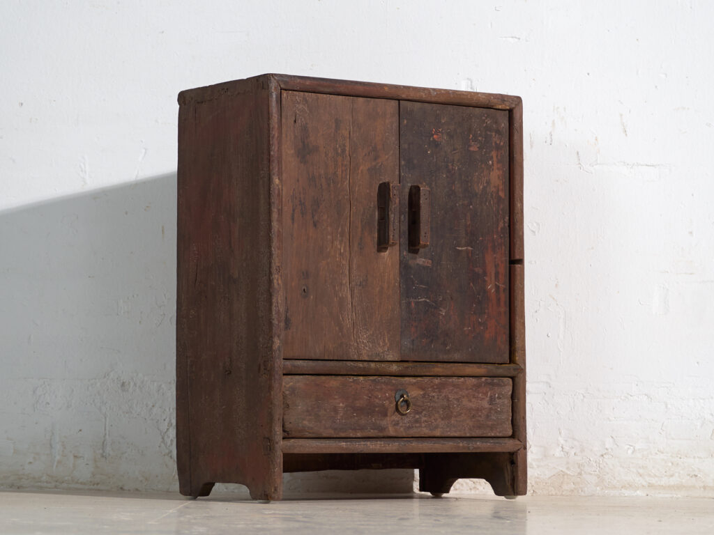 Armario auxiliar antiguo – China, circa 1900