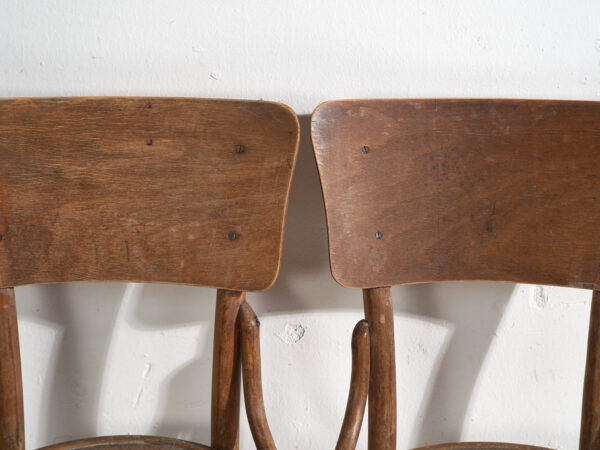 Par de sillas antiguas de madera curvada estilo Thonet – Europa central, circa 1920
