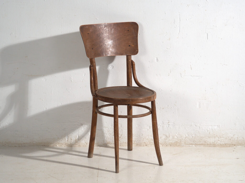 Par de sillas antiguas de madera curvada estilo Thonet – Europa central, circa 1920