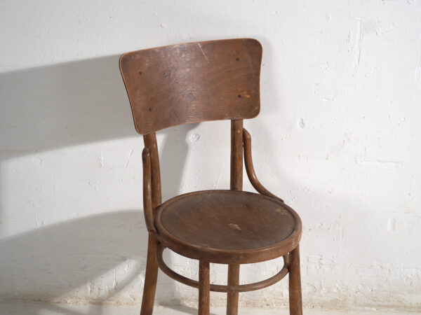Par de sillas antiguas de madera curvada estilo Thonet – Europa central, circa 1920
